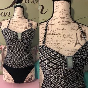 Tankini black and white with embellished top med